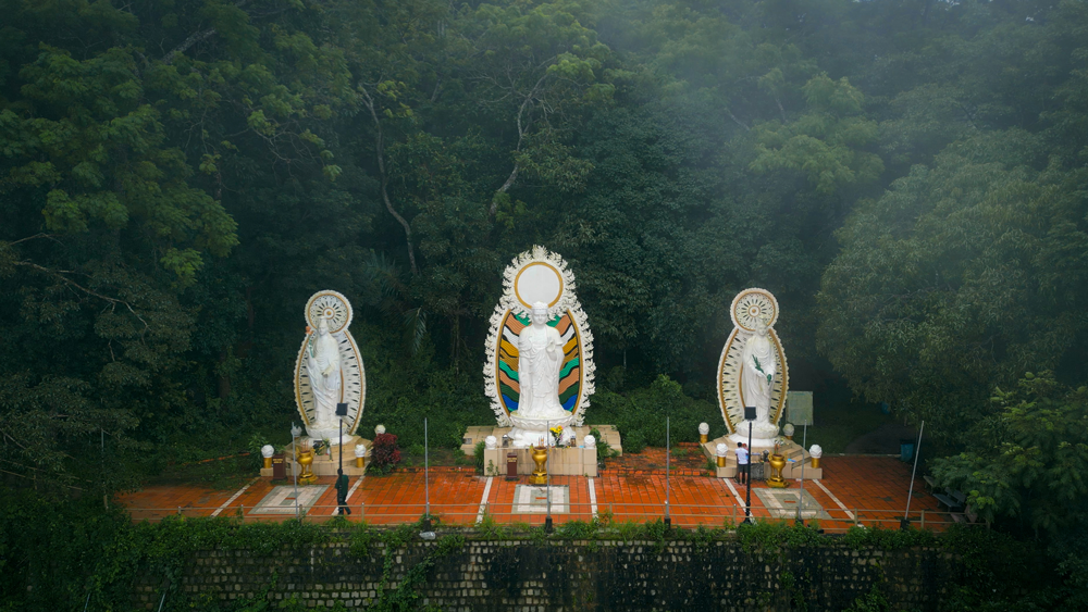QUẦN THỂ DI ĐÀ TAM TÔN