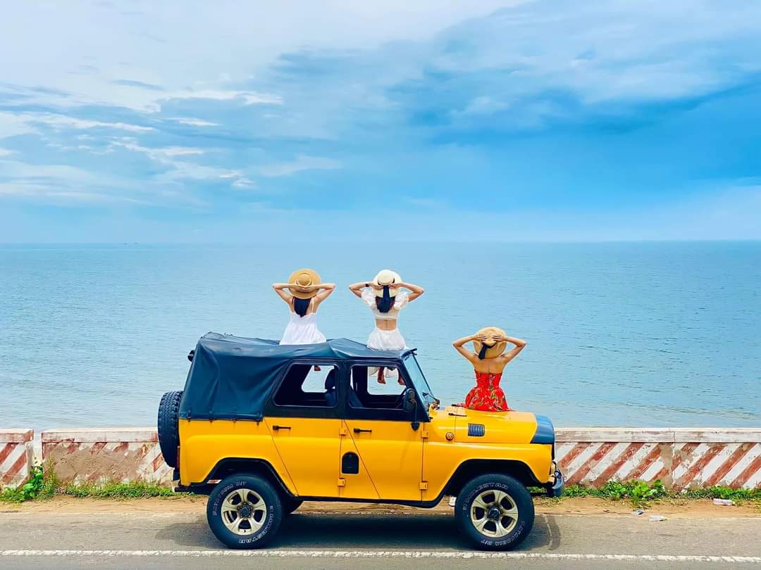 MŨI NÉ – JEEP TOUR
